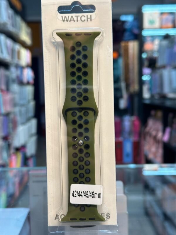 Pulseira Silicone Esportiva Antissuor – Alta Performance e Ajuste Perfeito (Apple Watch 38-49mm)